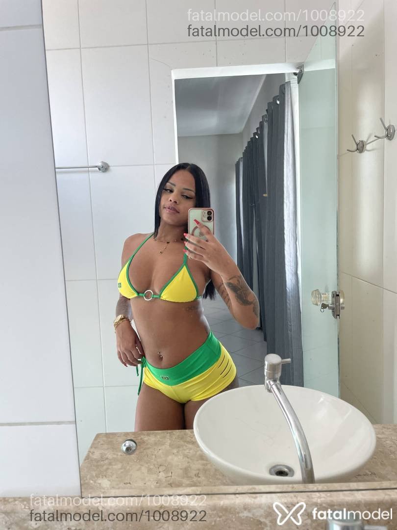 Acompanhante mulher morena (o) de olhos castanhos - Alana