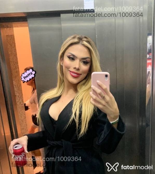 Acompanhante travesti loira (o) de olhos castanhos em Belo Horizonte - Lorena Di Castro