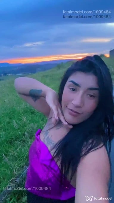 Acompanhante mulher morena (o) de olhos castanhos - Maya Ayumi