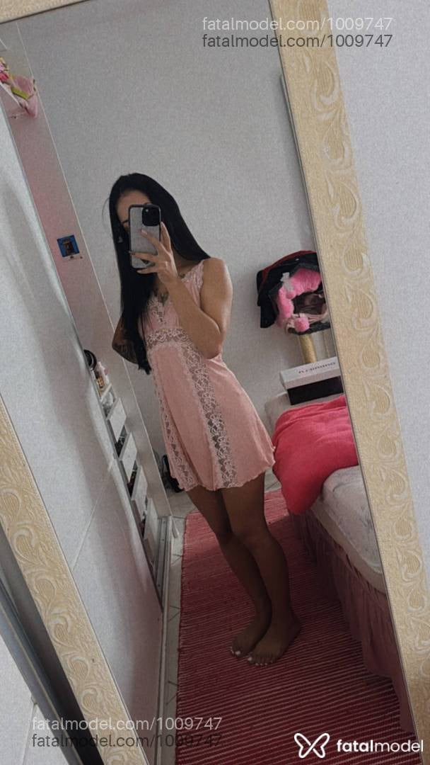 Acompanhante mulher com cabelo castanho de olhos castanhos em Florianópolis - Aylla Sophia