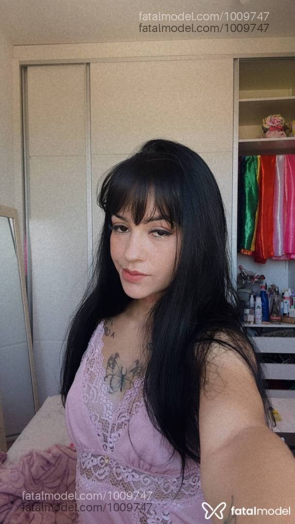 Acompanhante mulher com cabelo castanho de olhos castanhos em Florianópolis - Aylla Sophia