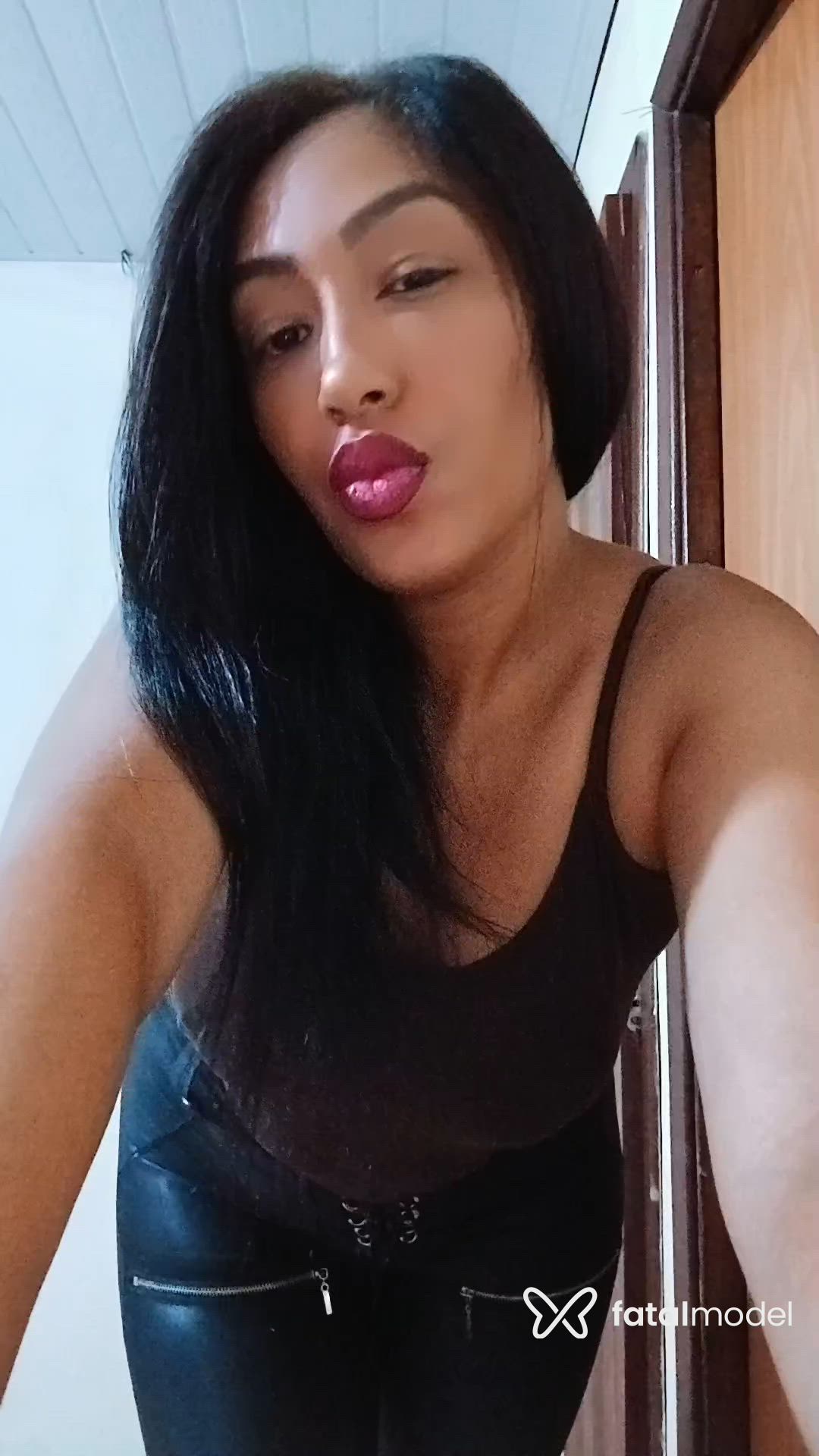 Acompanhante mulher morena (o) de olhos pretos - Bianca sylva