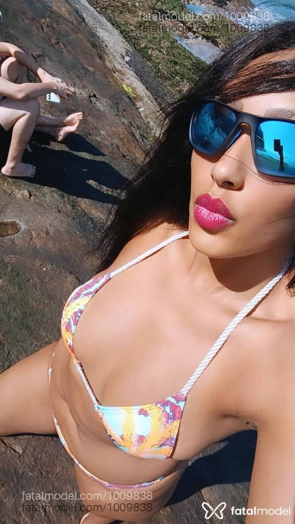 Acompanhante mulher morena (o) de olhos pretos - Bianca sylva