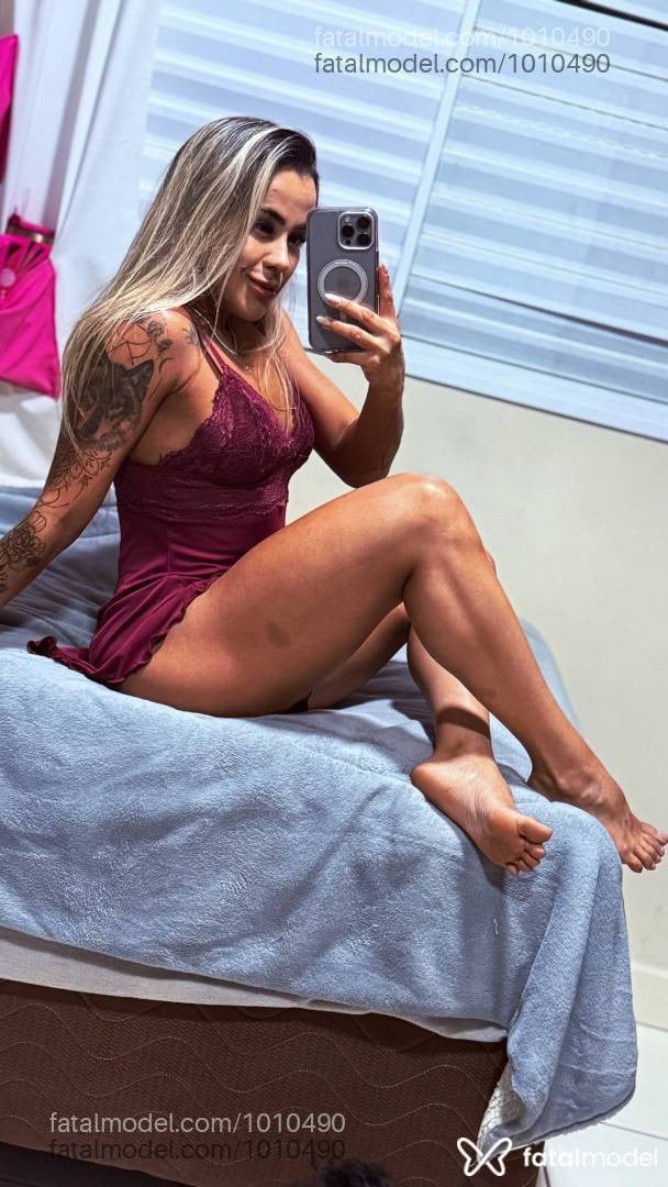 Acompanhante mulher loira (o) de olhos pretos em Uberaba - Alice Montenegro