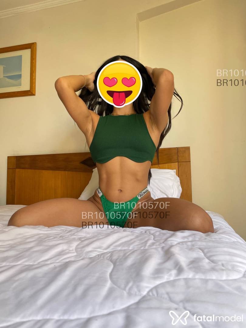 Acompanhante mulher com cabelo castanho de olhos castanhos em Maringá - Mirella