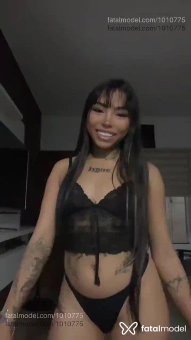 Acompanhante mulher com cabelo castanho de olhos castanhos em Tangará da Serra Acompanhante mulher com cabelo castanho de olhos castanhos em Tangará da Serra - Rebeca