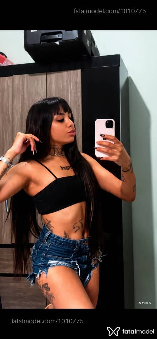 Acompanhante mulher com cabelo castanho de olhos castanhos - Rebeca