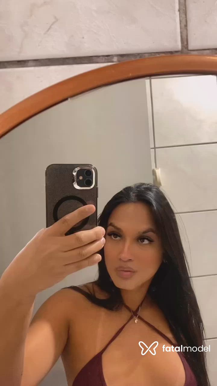 Acompanhante travesti morena (o) de olhos castanhos - Luisa Muniz