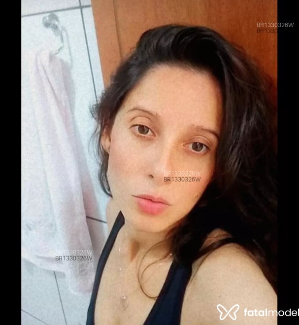 Acompanhante mulher com cabelo castanho de olhos castanhos em Itabuna Acompanhante mulher com cabelo castanho de olhos castanhos em Itabuna - Natali