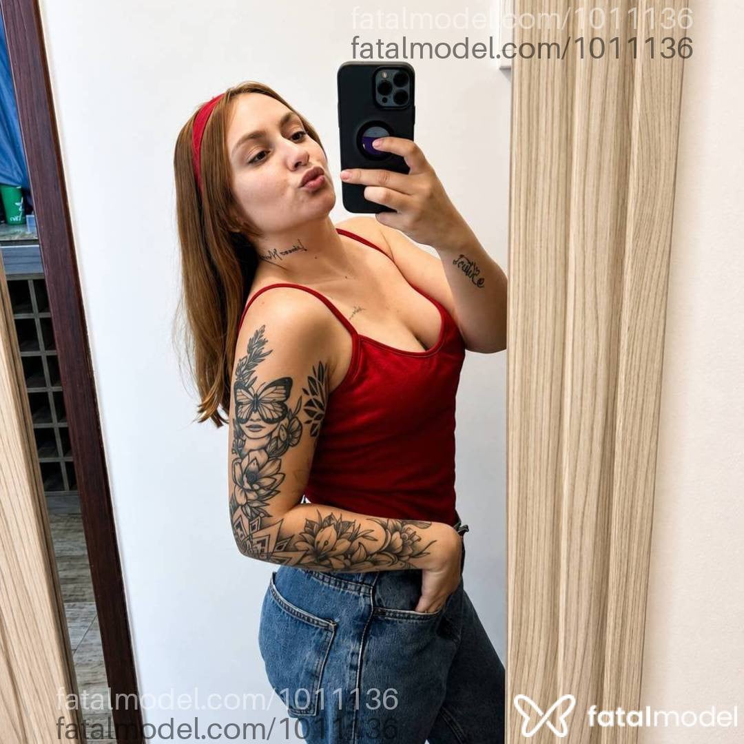 Acompanhante mulher ruiva (o) de olhos castanhos em Brusque - Mirella