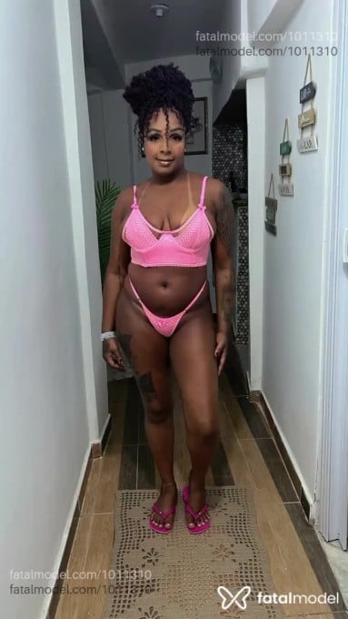 Acompanhante mulher morena (o) de olhos castanhos em Pouso Alegre - Cacau