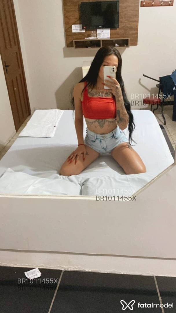Acompanhante mulher morena (o) de olhos mel - Bianca prado Acompanhante mulher morena (o) de olhos mel - Bianca prado