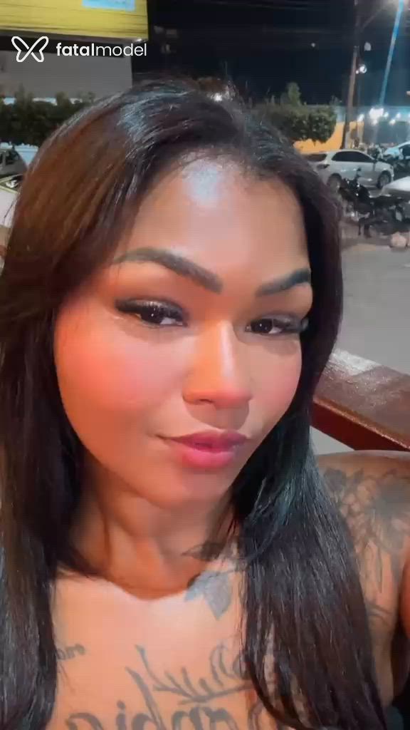Acompanhante mulher morena (o) de olhos castanhos - Iara Wild