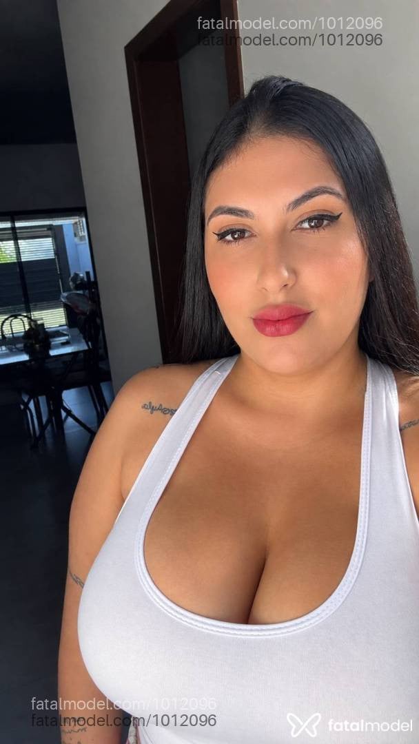 Acompanhante mulher morena (o) de olhos castanhos - Kyara