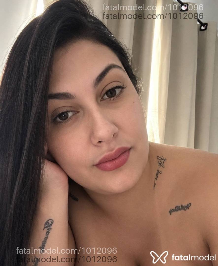 Acompanhante mulher morena (o) de olhos castanhos - Kyara
