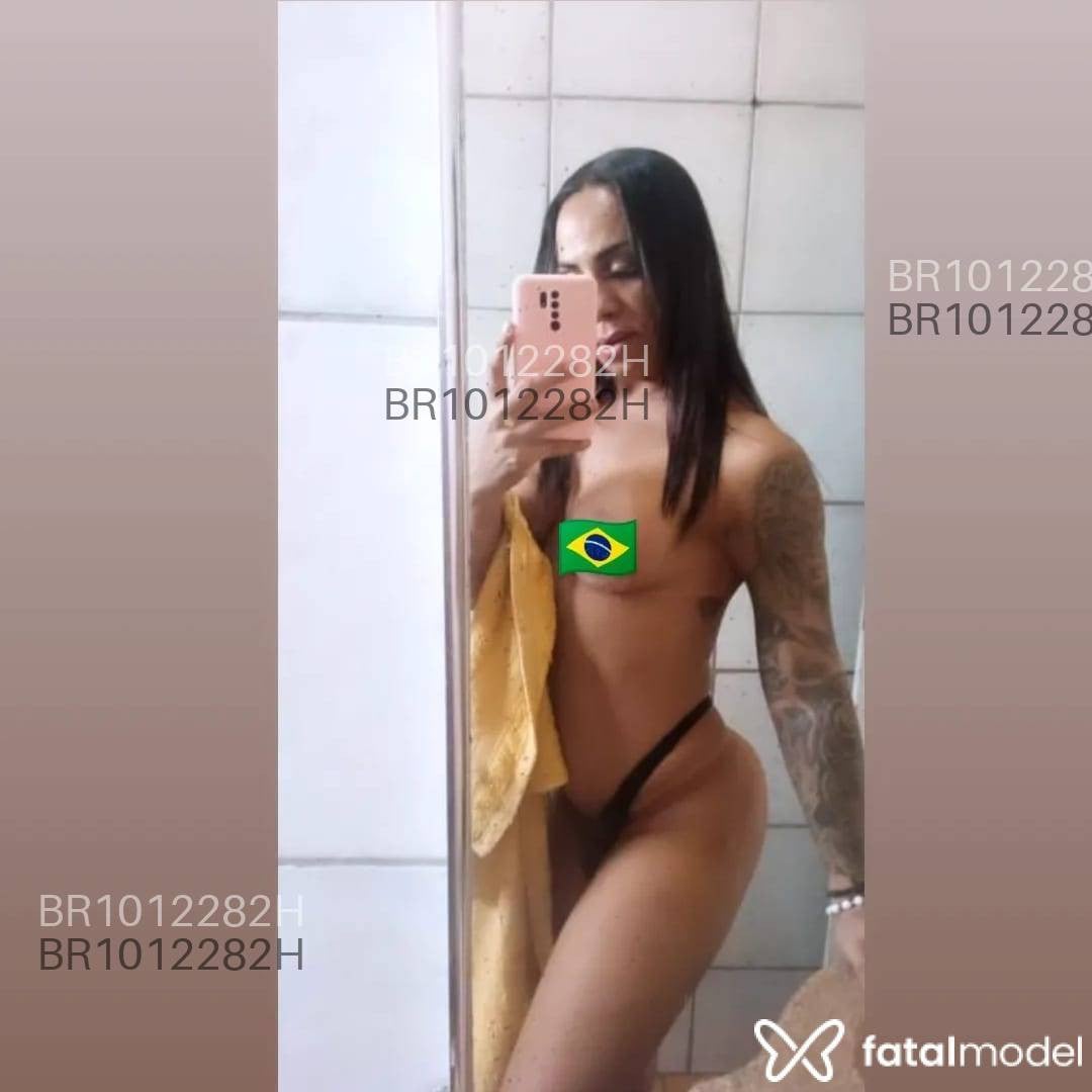 Acompanhante travesti morena (o) de olhos castanhos em Lajeado - Ariele