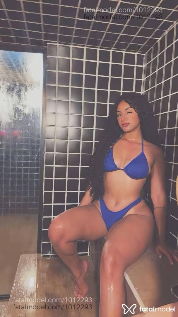Acompanhante mulher morena (o) de olhos castanhos - Luiza Ferraz