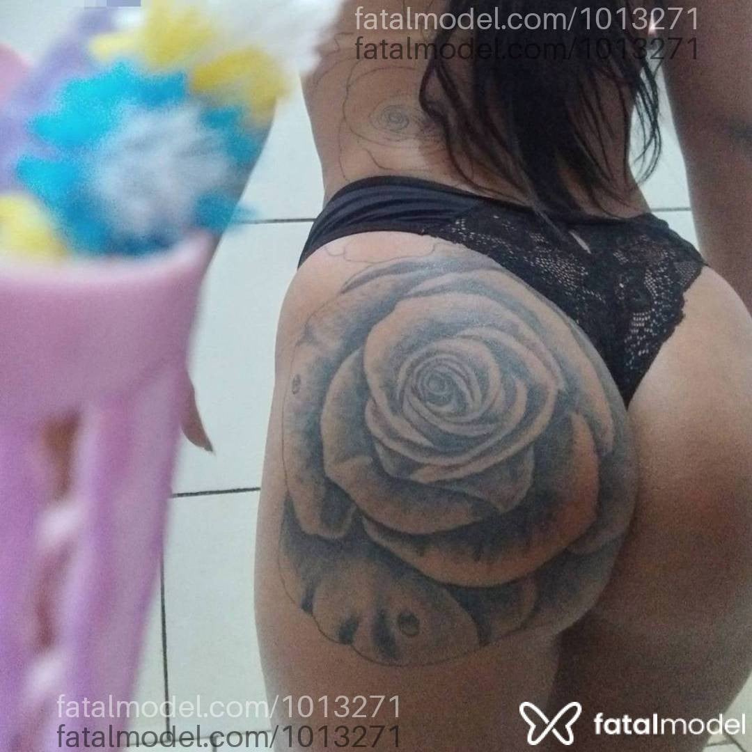 Acompanhante mulher morena (o) de olhos pretos - Natasha