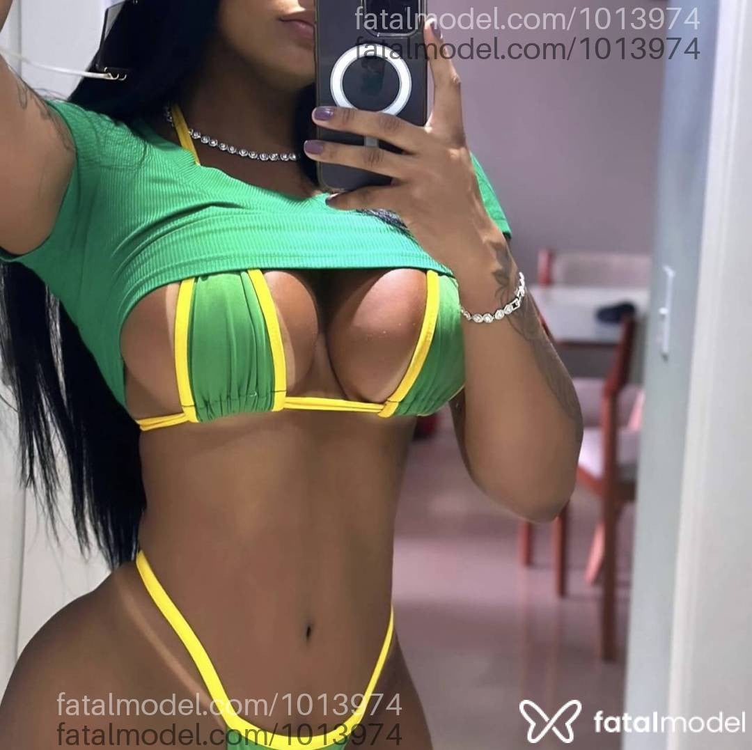 Acompanhante mulher morena (o) de olhos castanhos - Juliana Acompanhante mulher morena (o) de olhos castanhos - Juliana