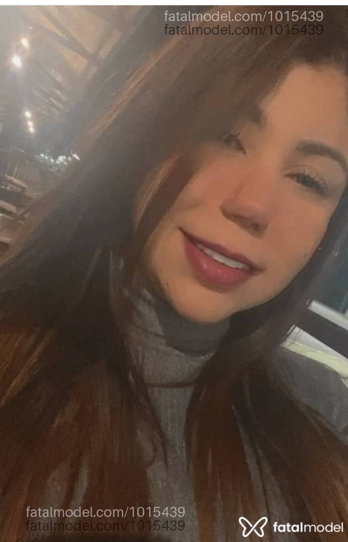 Acompanhante mulher com cabelo castanho de olhos castanhos em Florianópolis - Brenda louise