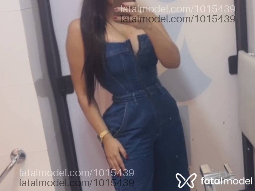 Acompanhante mulher com cabelo castanho de olhos castanhos - Brenda louise