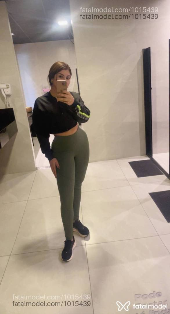 Acompanhante mulher com cabelo castanho de olhos castanhos - Brenda louise