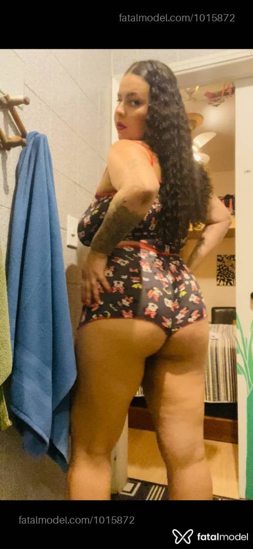 Acompanhante mulher com cabelo castanho de olhos castanhos em Ubatuba - Lorena Mendes