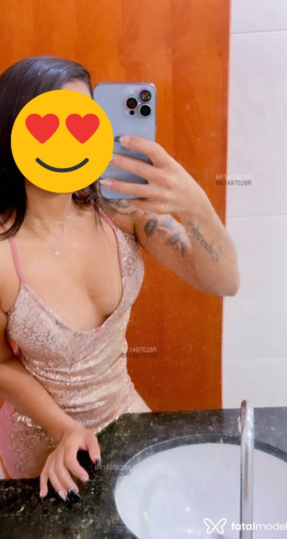 Acompanhante mulher morena (o) de olhos castanhos - Tati Lobato Acompanhante mulher morena (o) de olhos castanhos - Tati Lobato