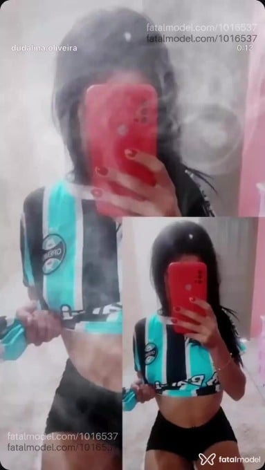 Acompanhante mulher morena (o) de olhos castanhos em Navegantes - Lívia