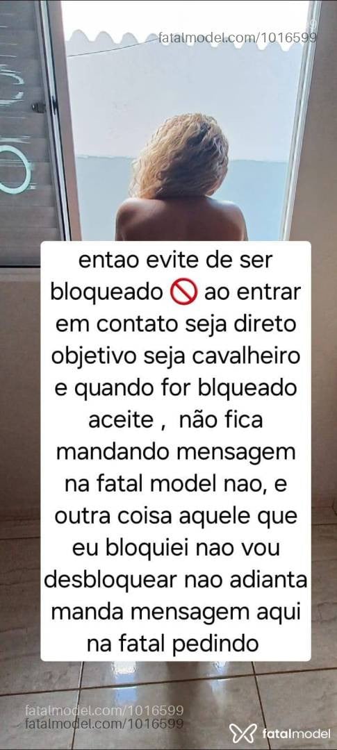 Acompanhante mulher loira (o) de olhos mel - Elodie
