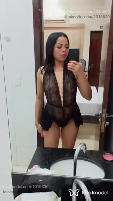 Acompanhante mulher morena (o) de olhos castanhos em Ituiutaba - Heloísa Dias
