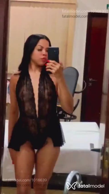 Acompanhante mulher morena (o) de olhos castanhos em Ituiutaba - Heloísa Dias