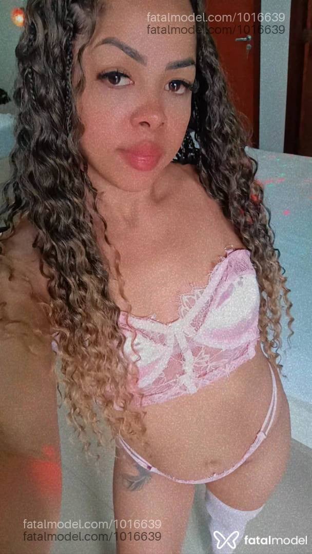 Acompanhante mulher morena (o) de olhos castanhos em Goiânia - Heloísa Dias