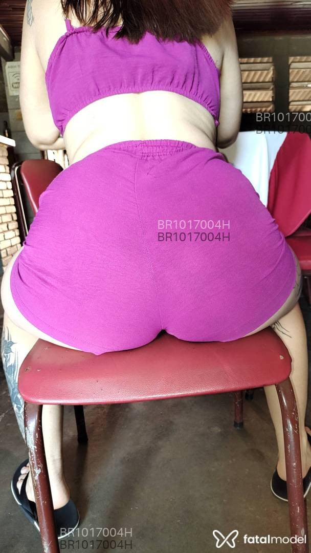 Acompanhante mulher com cabelo castanho de olhos mel em Salto Grande Acompanhante mulher com cabelo castanho de olhos mel em Salto Grande - Vivi pimentel