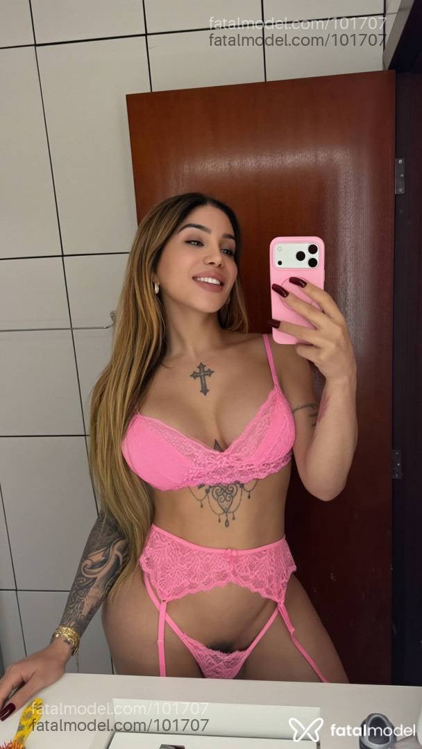 Acompanhante travesti loira (o) de olhos azuis em Pouso Alegre - Geisa Lopes