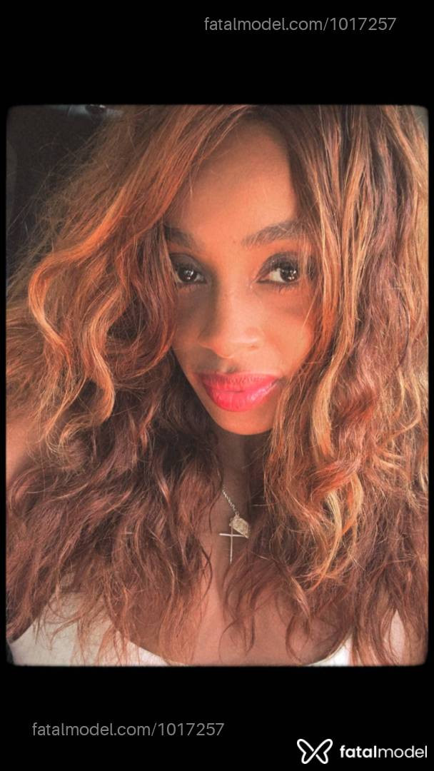 Acompanhante mulher com cabelo castanho de olhos castanhos em Foz do Iguaçu Acompanhante mulher com cabelo castanho de olhos castanhos em Foz do Iguaçu - Marina Costa