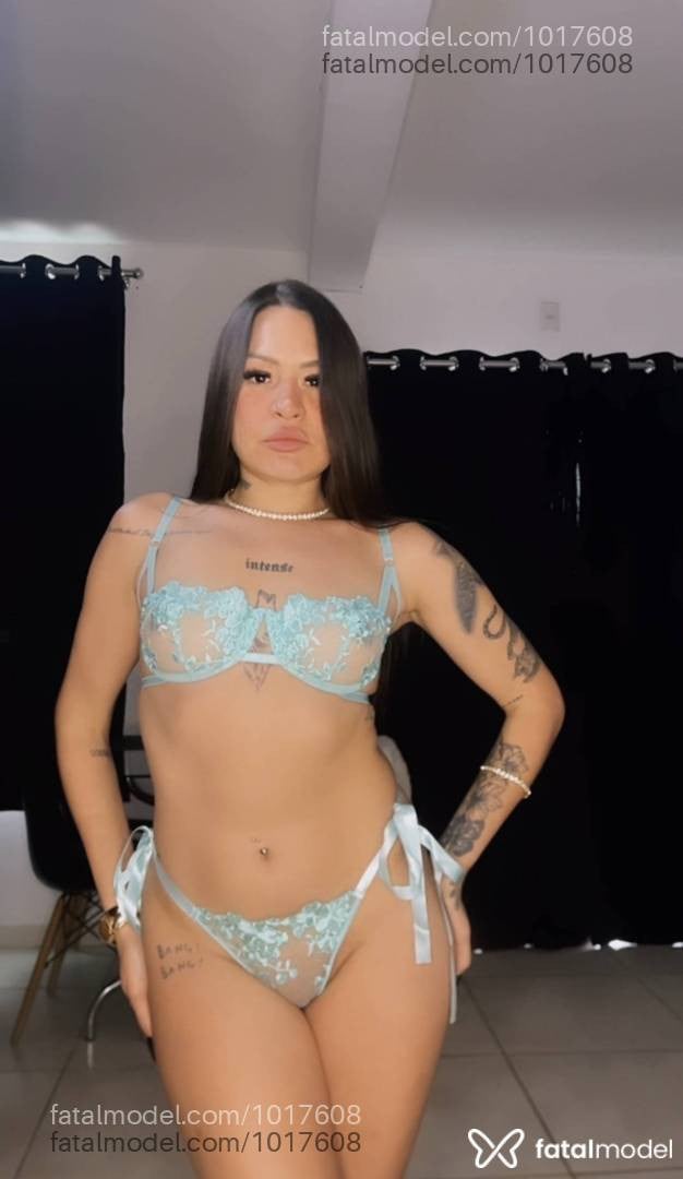 Acompanhante mulher com cabelo castanho de olhos pretos - Bella Cardoso