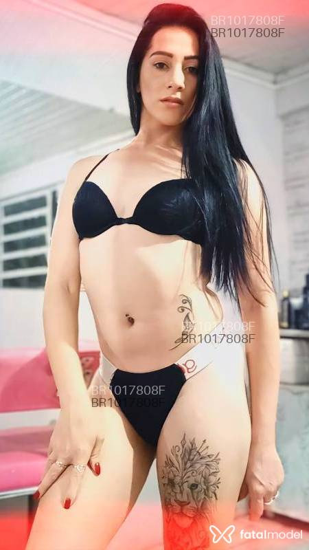 Acompanhante mulher trans morena (o) de olhos castanhos em Frederico Westphalen - Suellen