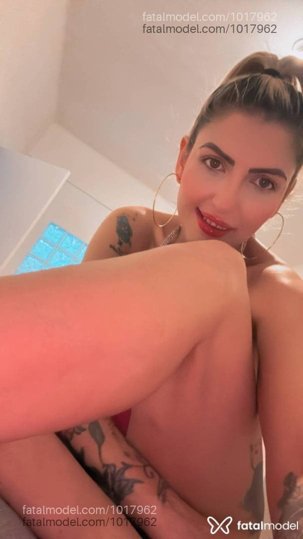 Acompanhante mulher loira (o) de olhos mel em Passo Fundo - ágatha Lazzari