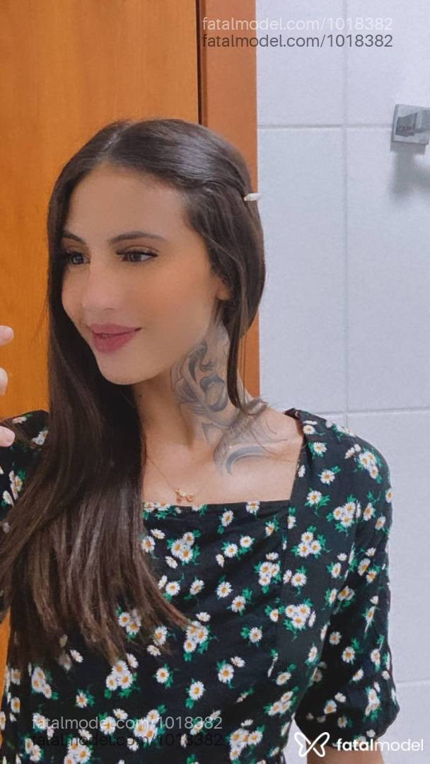 Acompanhante mulher morena (o) de olhos castanhos - Cacau Luz