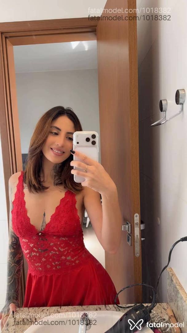Acompanhante mulher morena (o) de olhos castanhos - Cacau Luz
