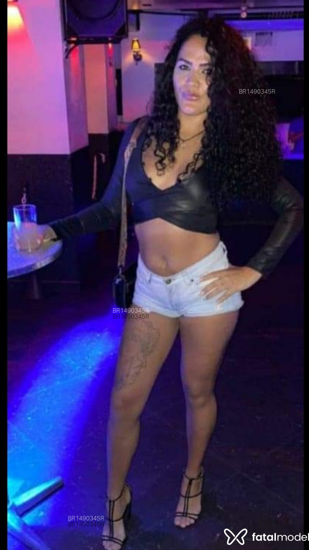 Acompanhante mulher morena (o) de olhos mel em Linhares - Larissa