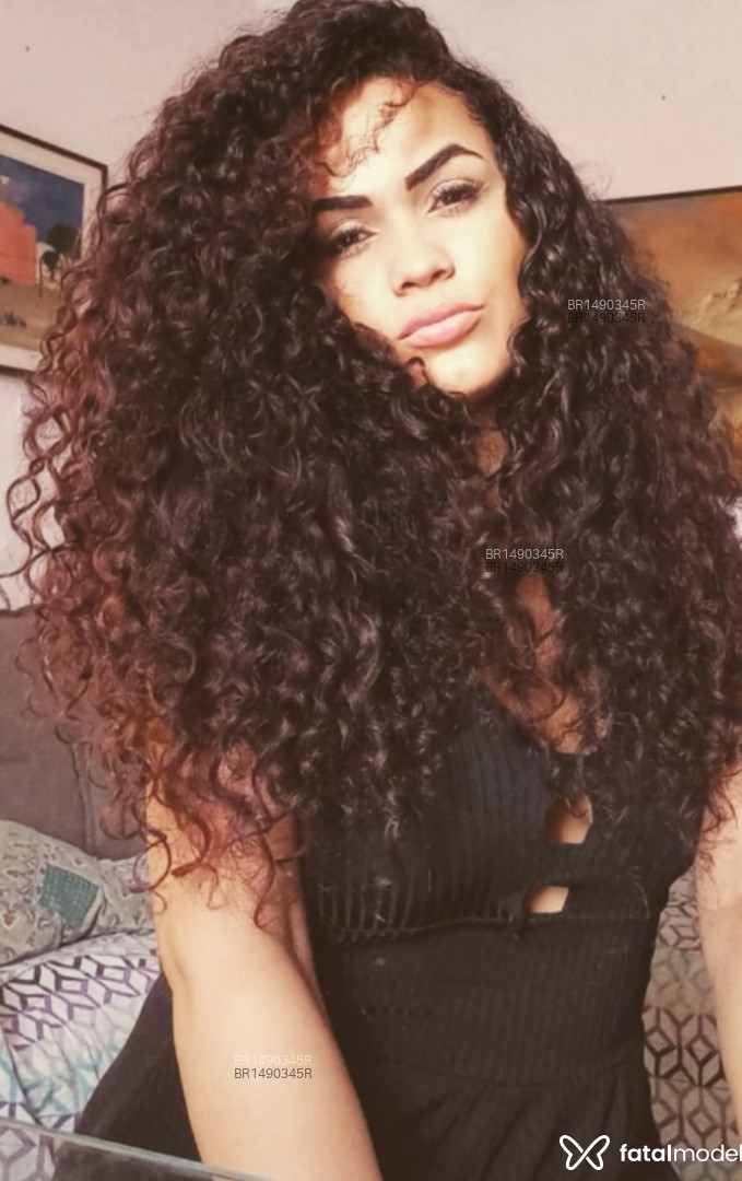Acompanhante mulher morena (o) de olhos mel em Linhares - Larissa
