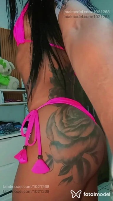 Acompanhante travesti morena (o) de olhos castanhos em Jataí - Yasmin