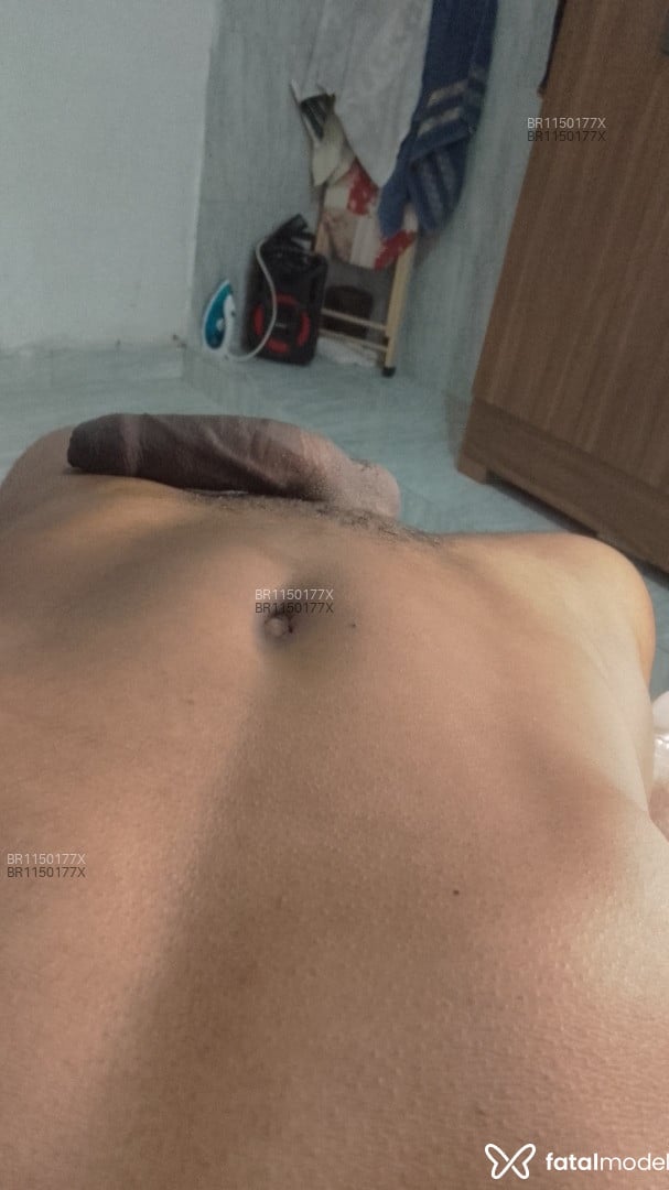 Acompanhante homem com cabelo castanho de olhos castanhos em São Luís - Mendes