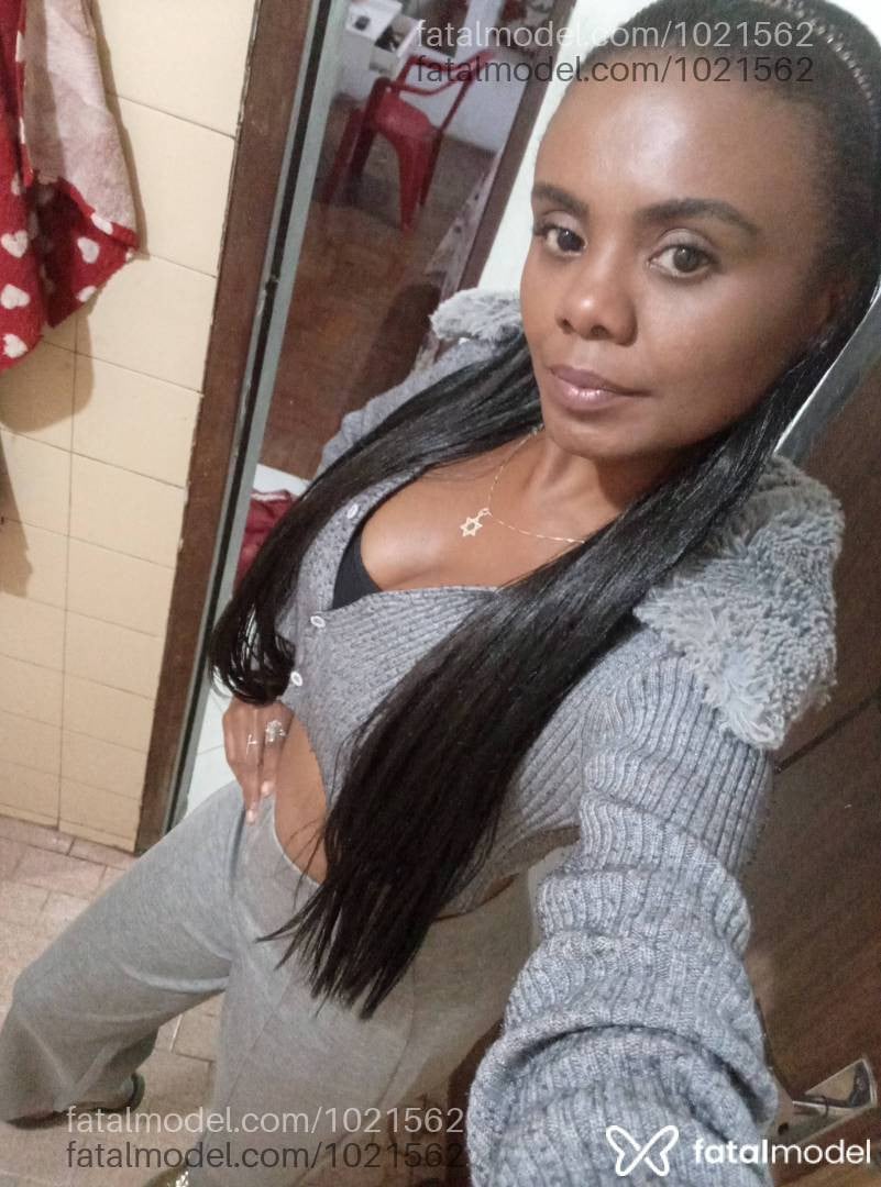 Acompanhante mulher com cabelo castanho de olhos pretos em Campina Grande - Perola