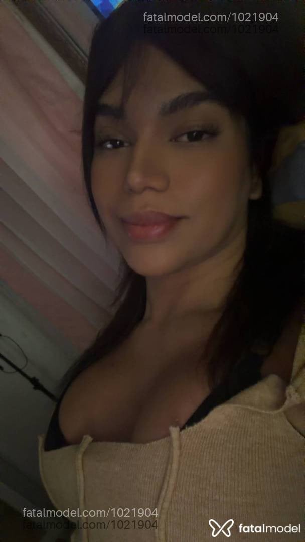 Acompanhante mulher trans com cabelo castanho de olhos castanhos em São Paulo - Yuna Mesquitta