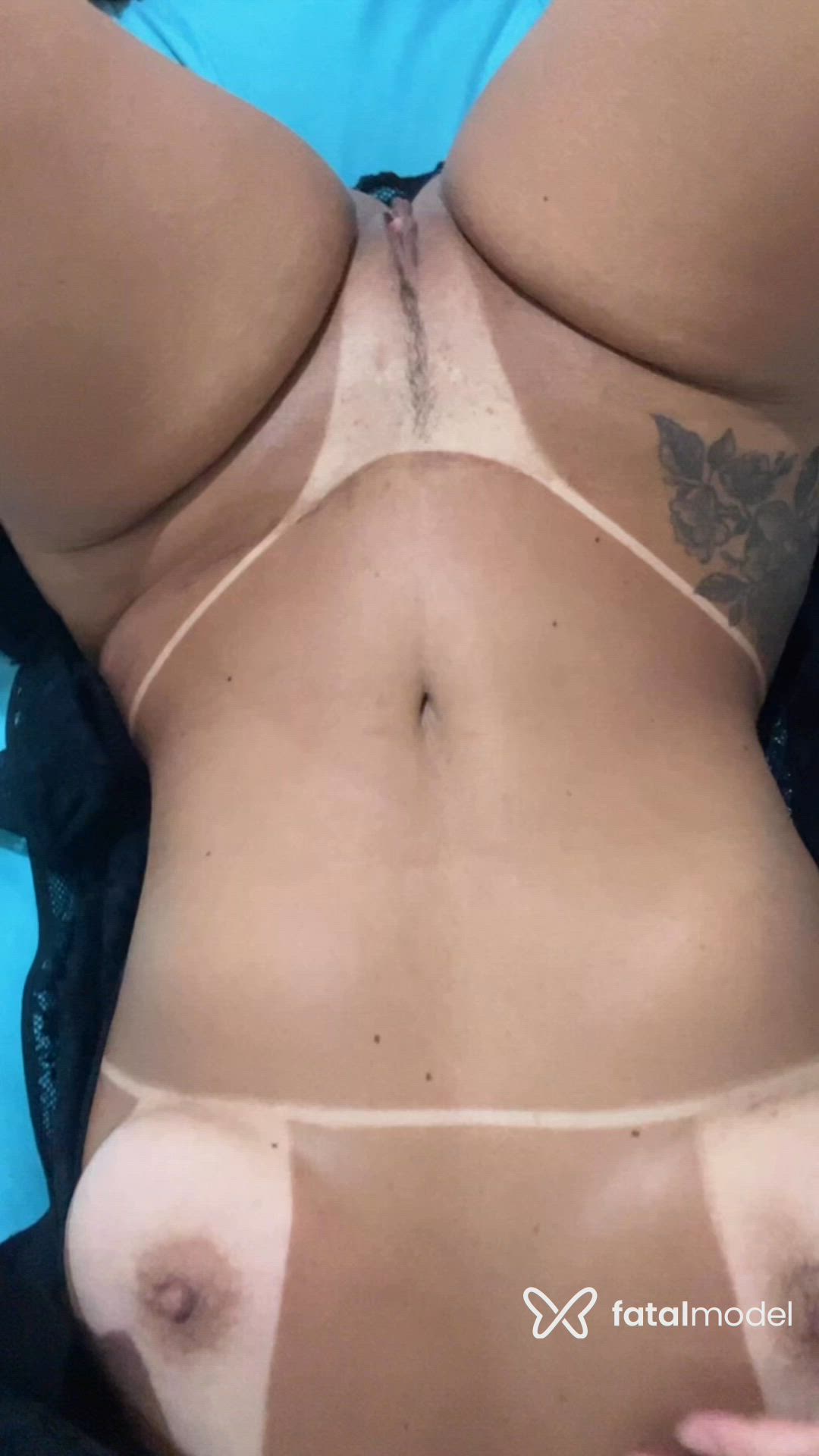 Acompanhante mulher morena (o) de olhos castanhos - Sofia Araujo