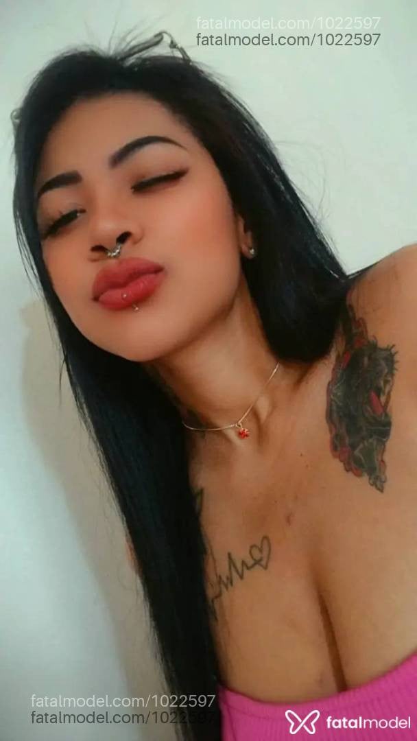Acompanhante mulher morena (o) de olhos pretos - Manu fernandez
