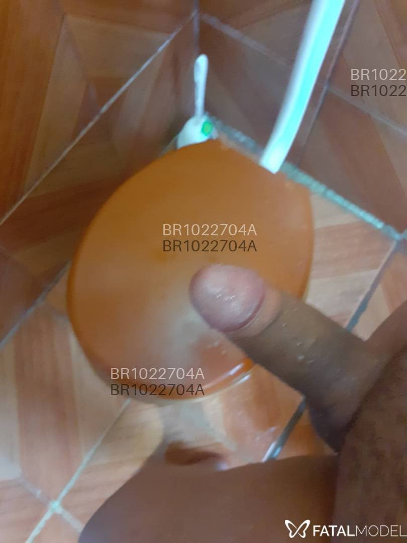 Acompanhante homem com cabelo castanho de olhos castanhos em Chapecó Acompanhante homem com cabelo castanho de olhos castanhos em Chapecó - Marcelo